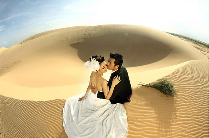 chụp ảnh cưới tại Đồi cát phan thiết 