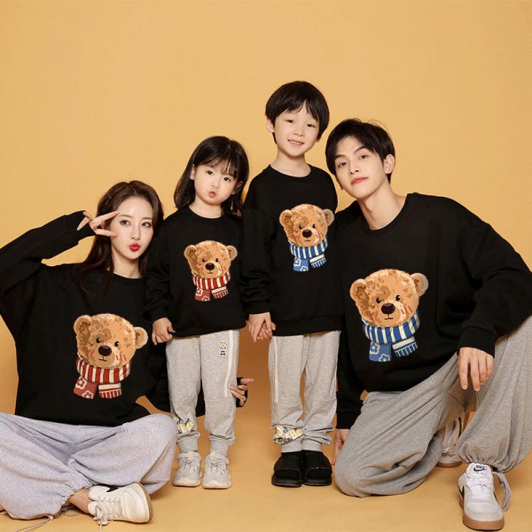 Áo sweater gia đình Familylove - Áo Sweater họa tiết Gấu quấn khăn đáng yêu chất liệu nỉ da cá cao cấp